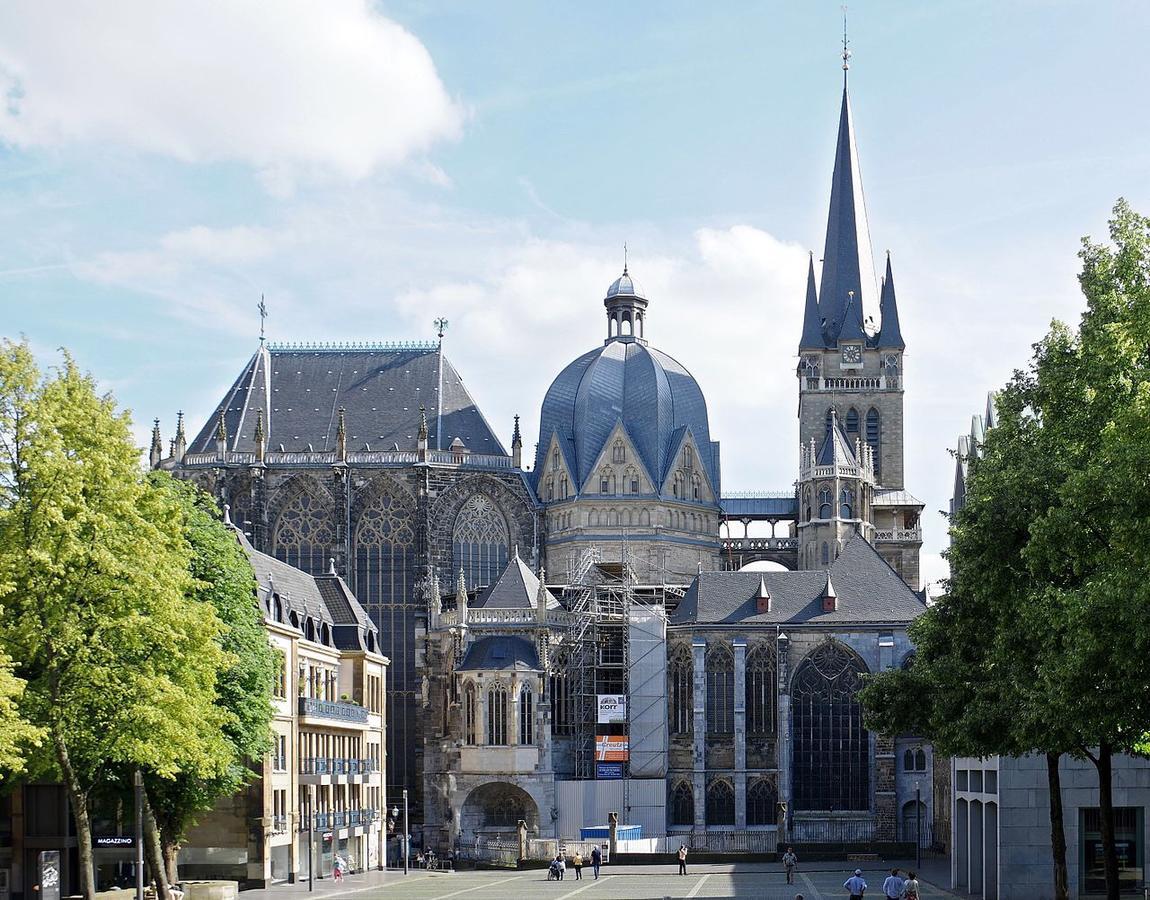 Hotel Stadtnah Aachen Bagian luar foto