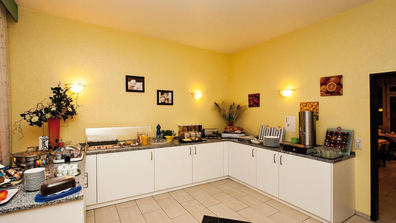 Hotel Stadtnah Aachen Bagian luar foto